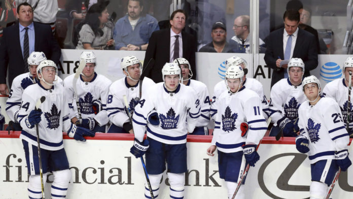 leafs-bench