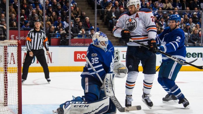 mcelhinney Curtis McElhinney of the Toronto Maple Leafs